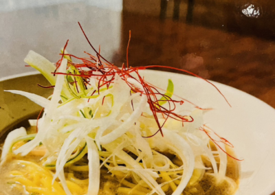 しょうゆラーメン｜サウナ アッセ・デ〜ル併設カフェ「リブラぴあ〜の ルアーナ」｜北見クラス ルアーナ