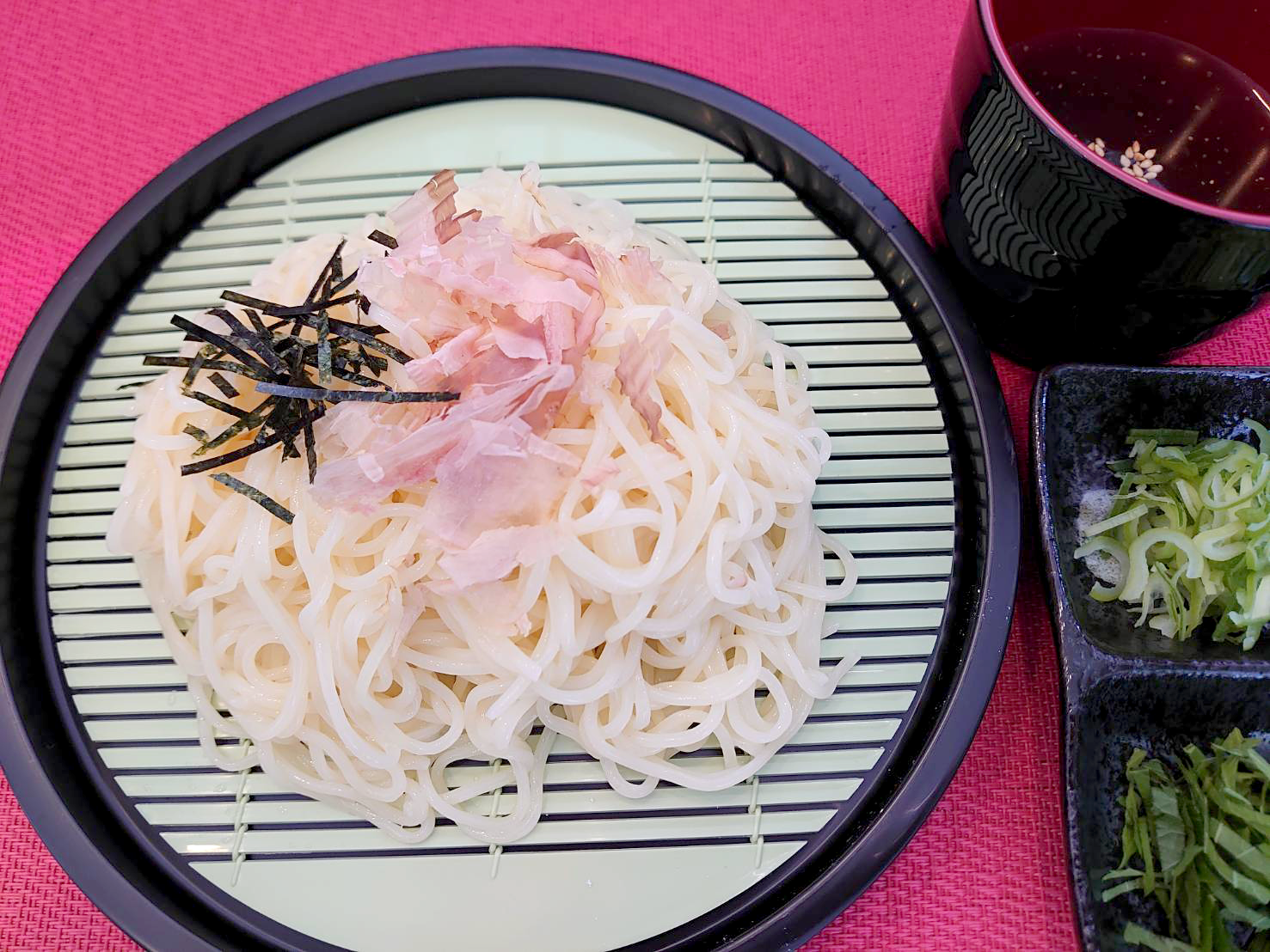 namahiyamugi_katsuo 生ひやむぎ(カツオ風味)|北見市民会館内のレストラン「コーヒー&お食事リブラぴあ〜の」