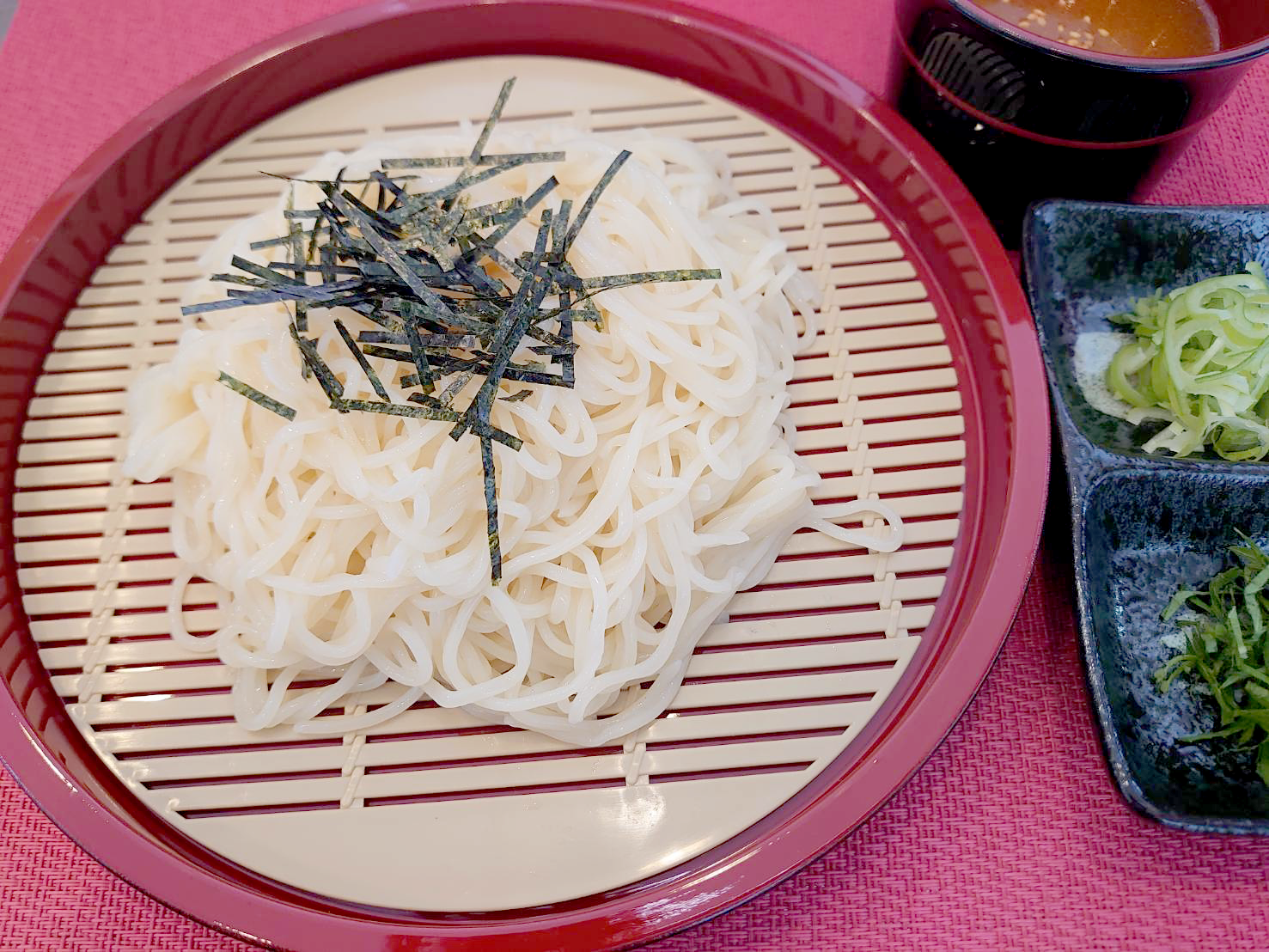 生ひやむぎ（めんたいこ風味）｜北見市民会館内のレストラン「コーヒー＆お食事リブラぴあ〜の」