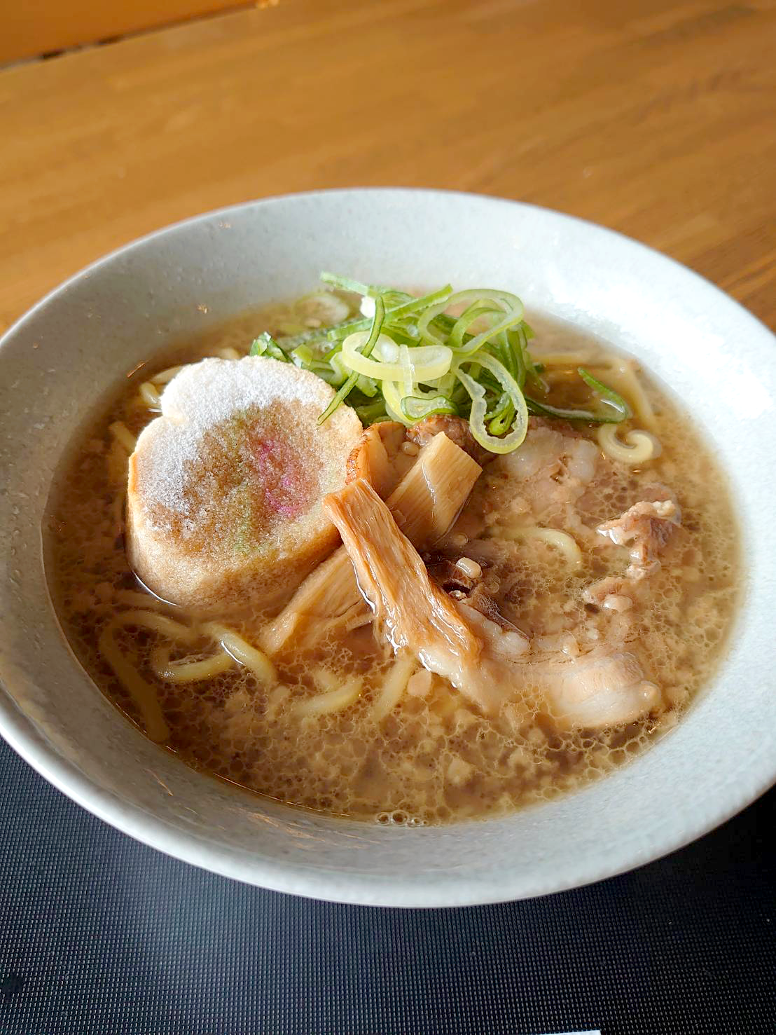 しょうゆラーメン｜北見市民会館内のレストラン「コーヒー＆お食事リブラぴあ〜の」